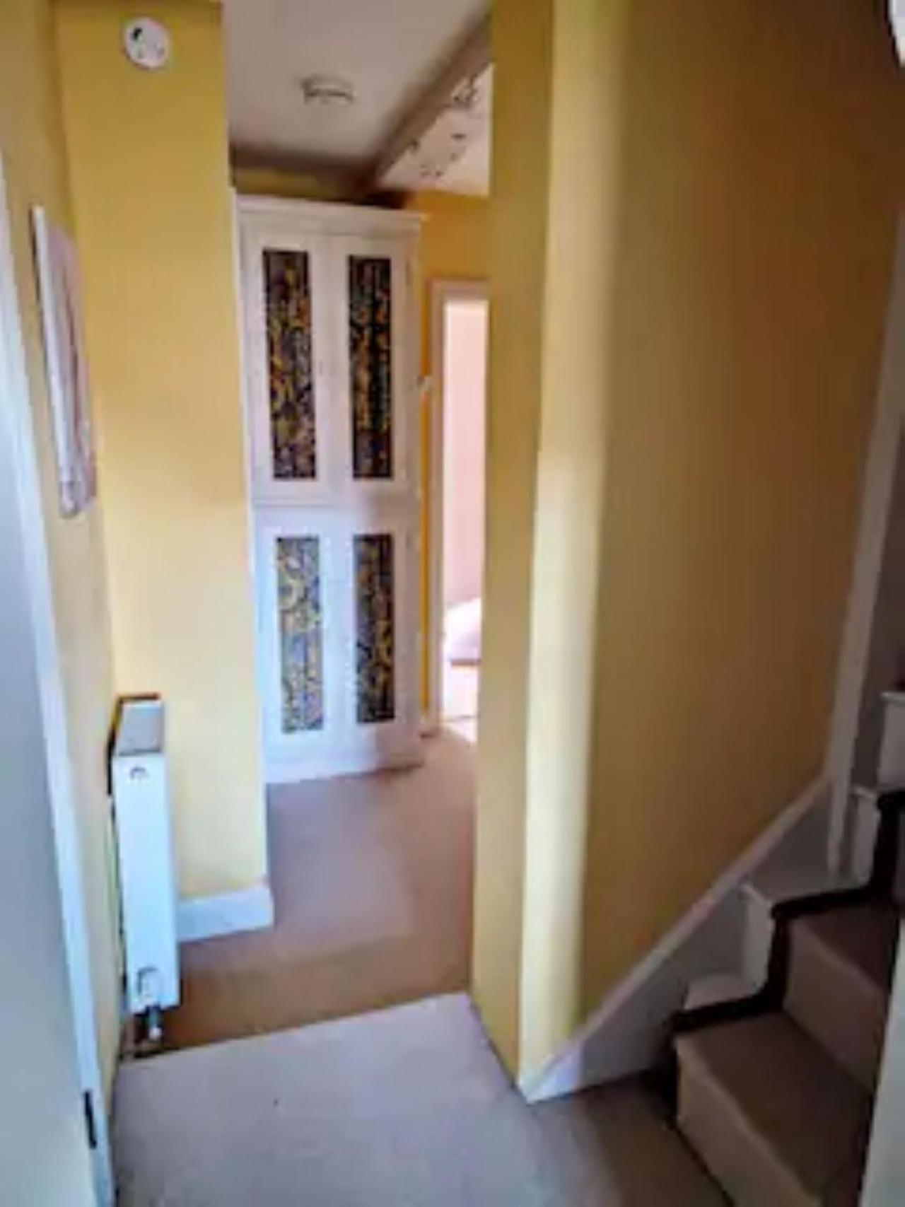 Jackdaw Cottage-Beautiful Cottage, Town Centre 윔번민스터 외부 사진